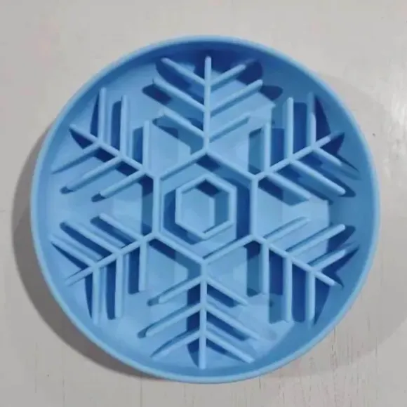 Modern Pet Company Snowflake Bliss Lick Mat
